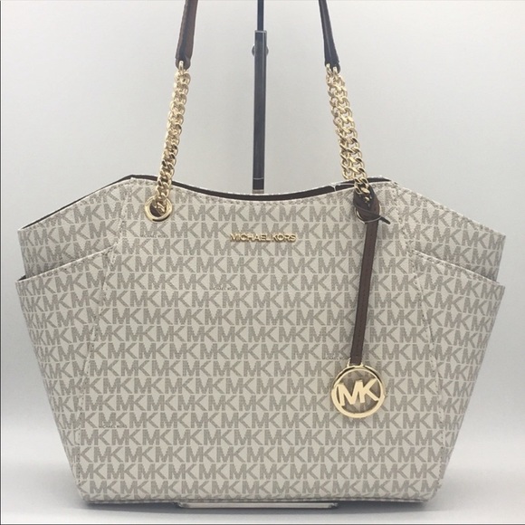 MICHAEL KORS LG CHAIN SHOULDER TOTE VANILLA - Picture 1 of 16